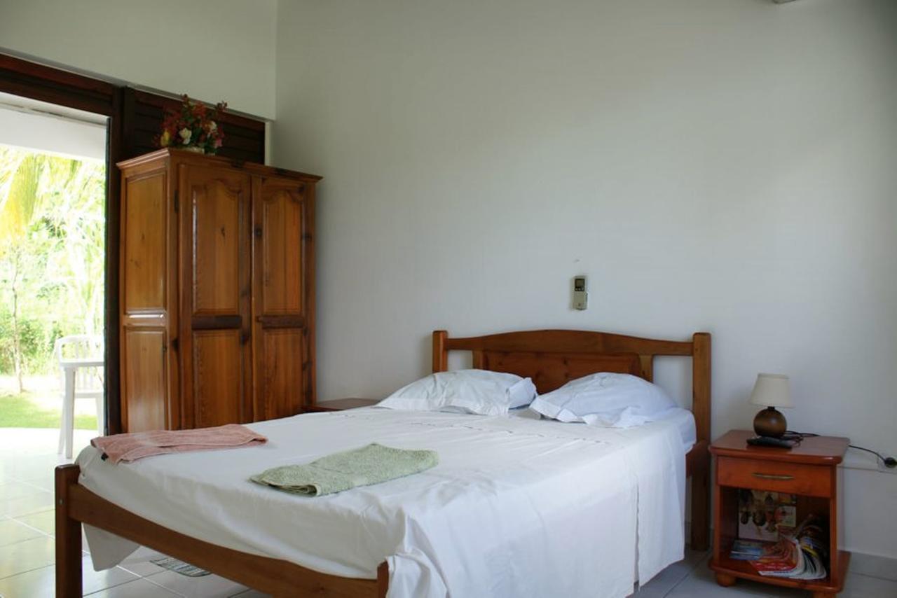 Guest house Au Jardin Debeausejour 3*